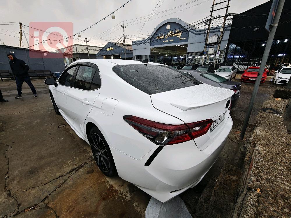 تۆیۆتا کامری